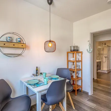 Nice Apartment In Westerdeichstrich With Wifi Apartamento